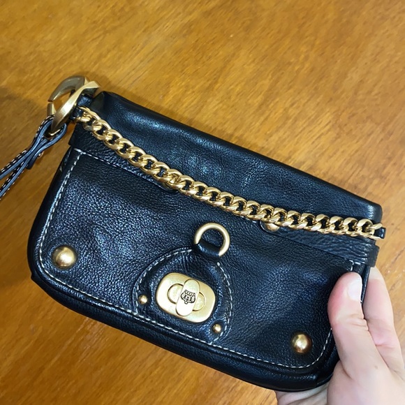 Juicy Couture Leather LARGE WRISTLET MINI BAG - Picture 4 of 16